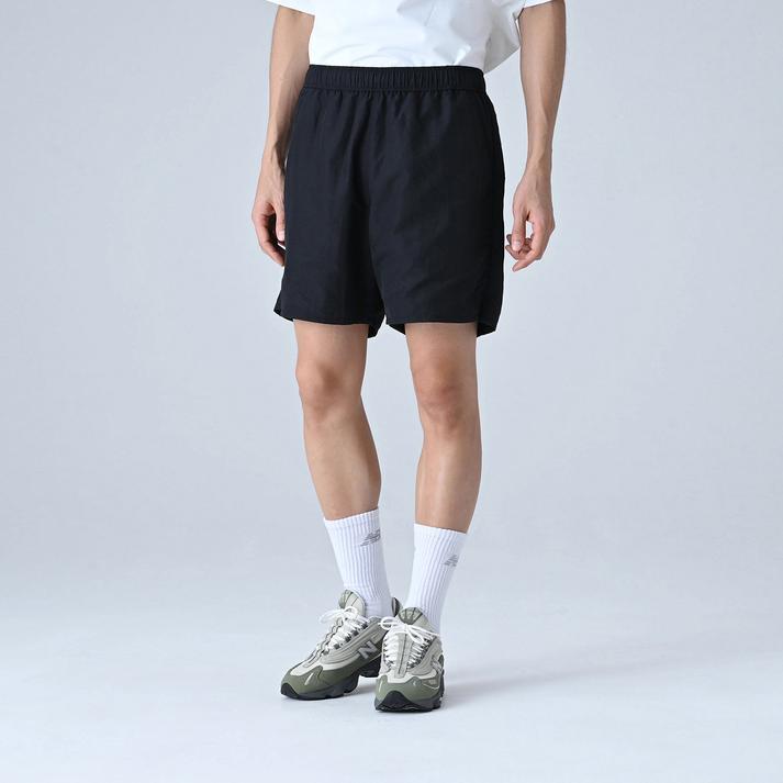 New Balance �V���[�g�p���c BK