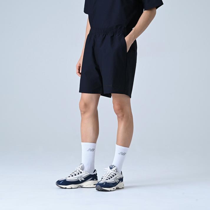 New Balance �V���[�g�p���c NV