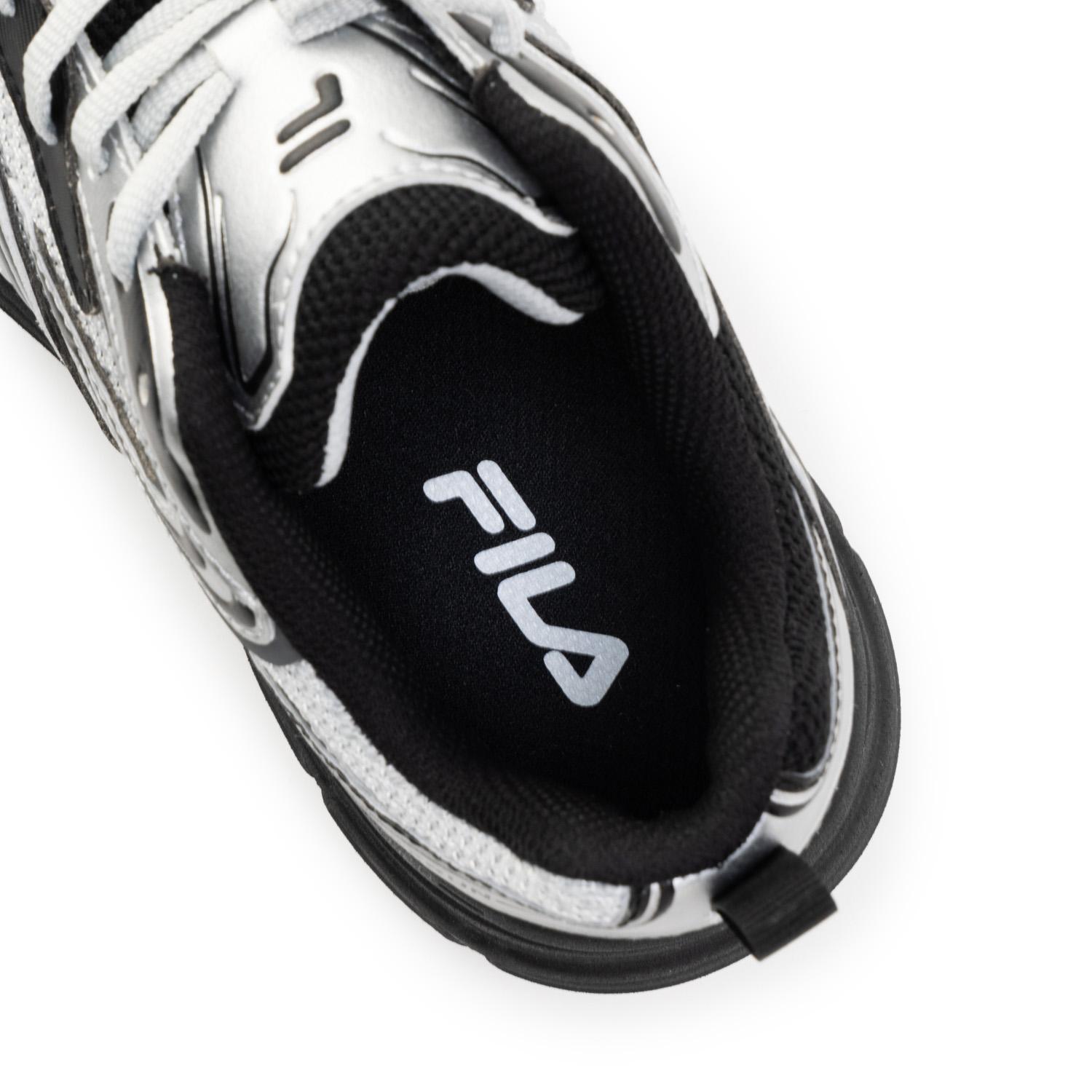 ★送料・関税込★FILA★FILA INTERUN BLACK SILVER★スニーカー ☆送料・関税込☆FILA☆FILA INTERUN BLACK SILVER☆スニーカー