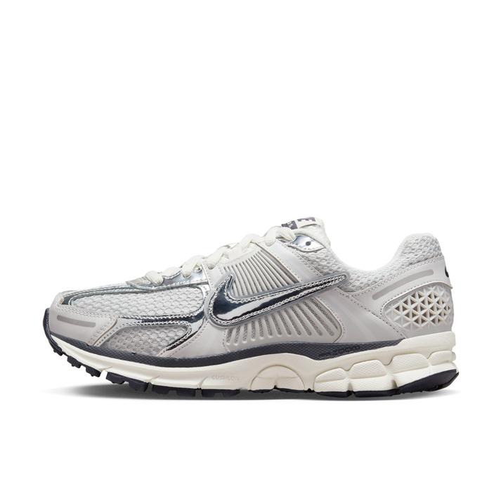 NIKE �E�B�����Y �Y�[�� �{���� 5 025PTNDST/CHROM