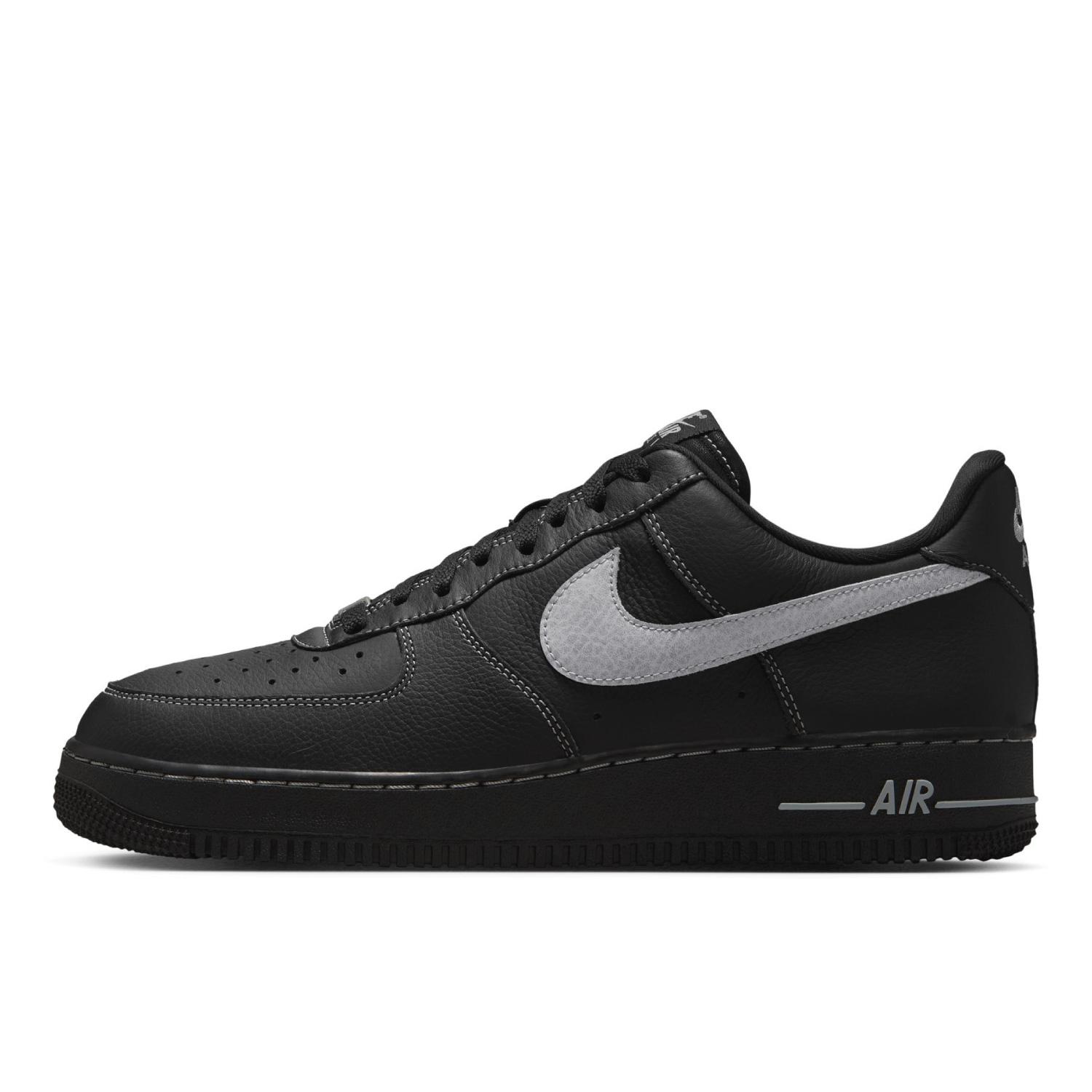 NIKE AIR FORCE 1 '07 LV8画像1
