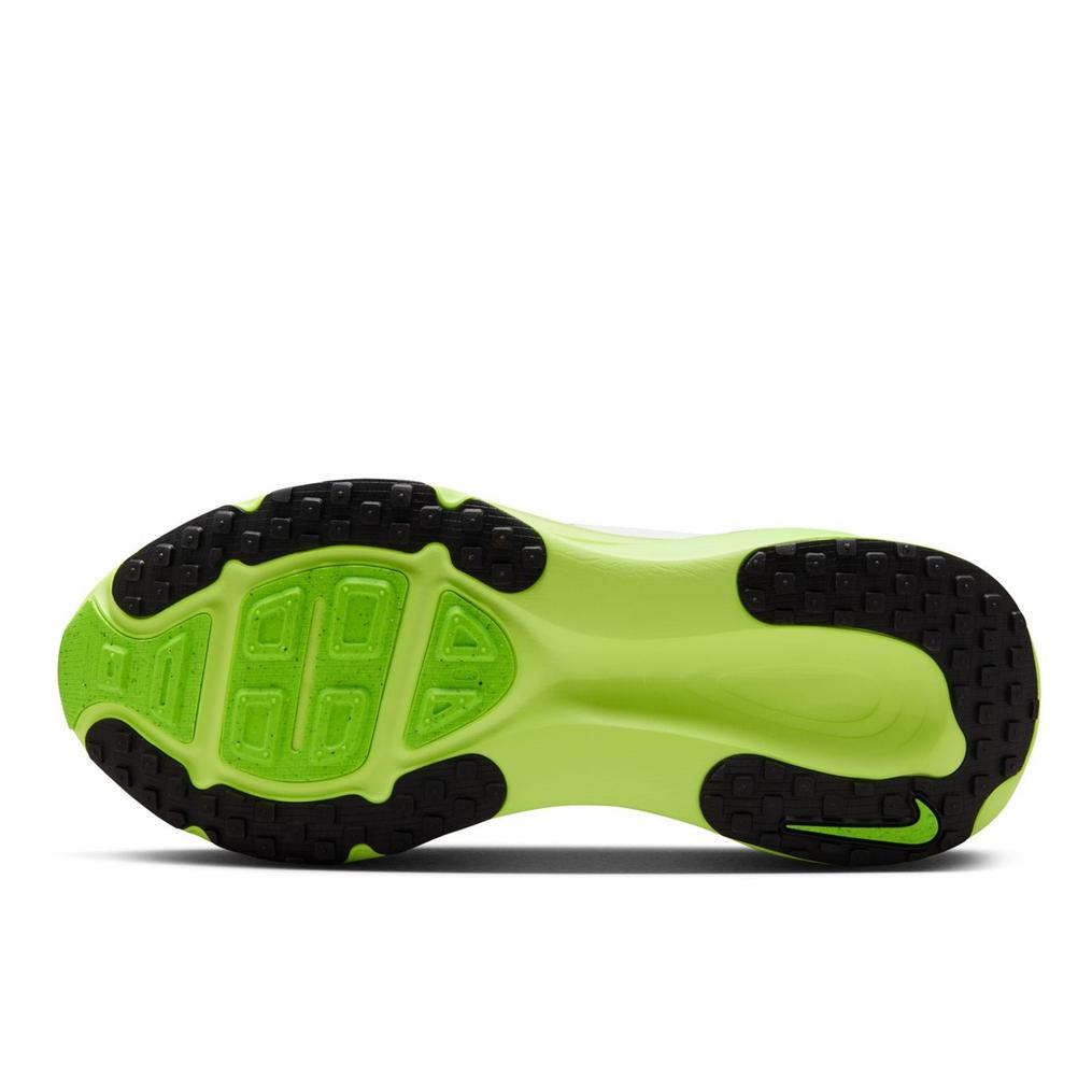  NIKE NIKE Vomero 18画像3