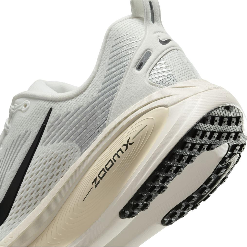  NIKE NIKE Vomero 18画像8