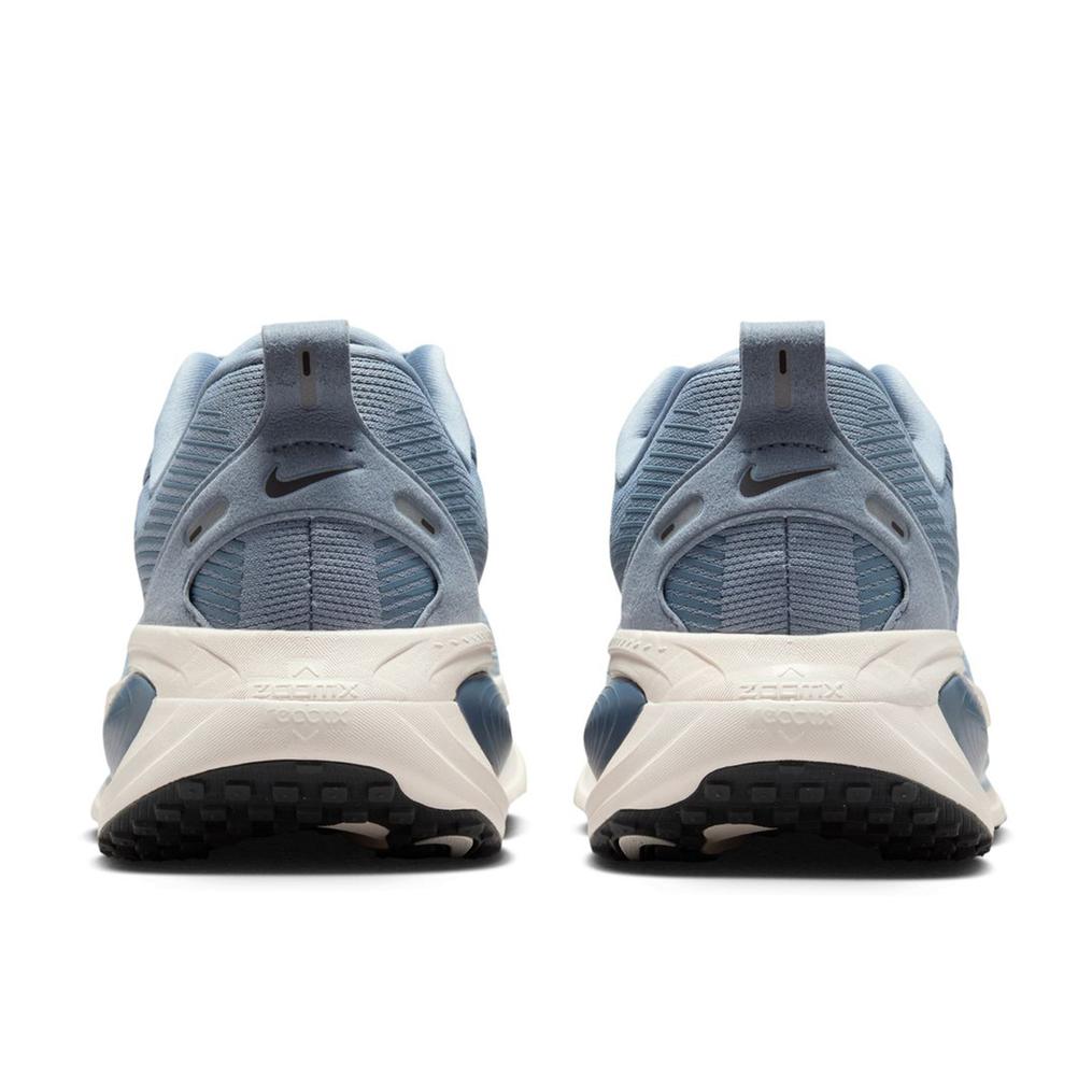  NIKE NIKE Vomero 18画像2