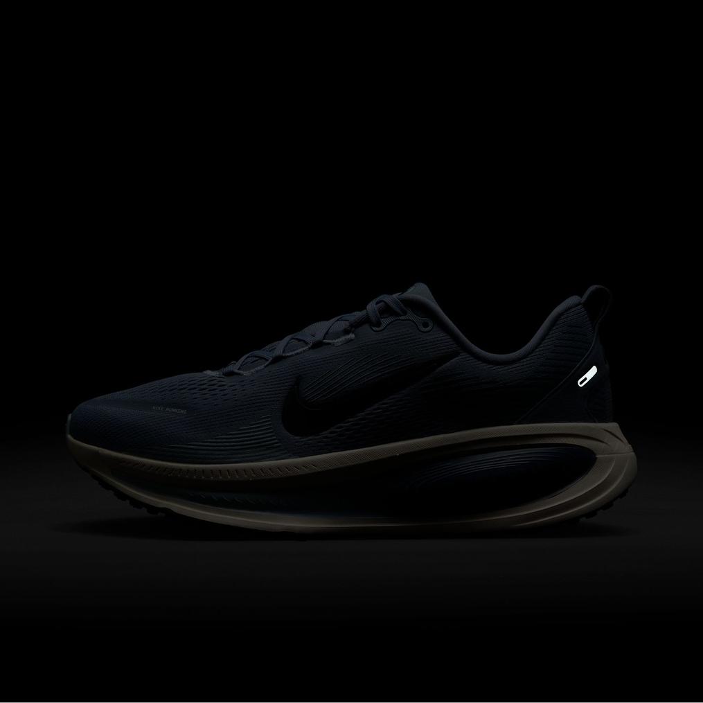  NIKE NIKE Vomero 18画像9
