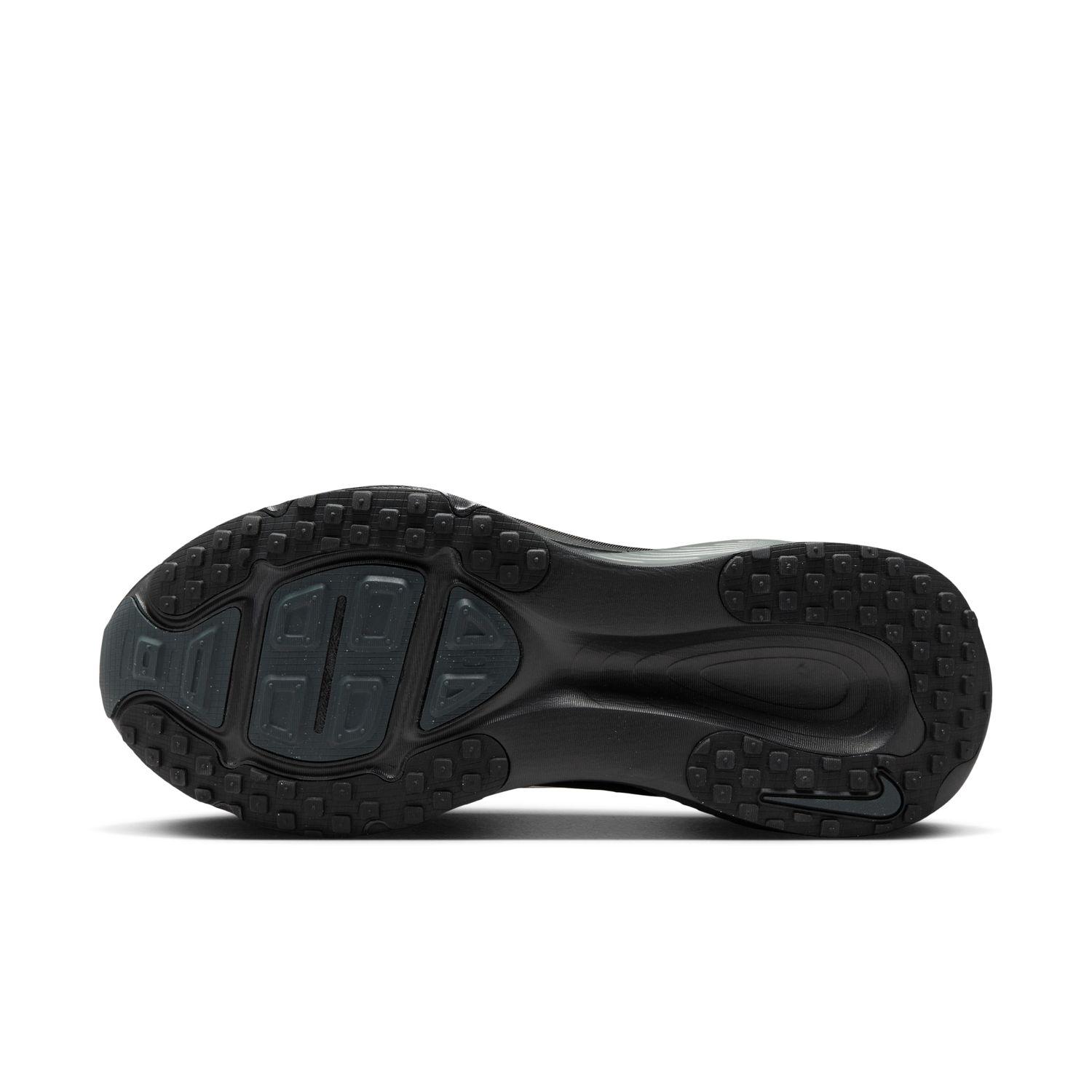  NIKE VOMERO 18画像6