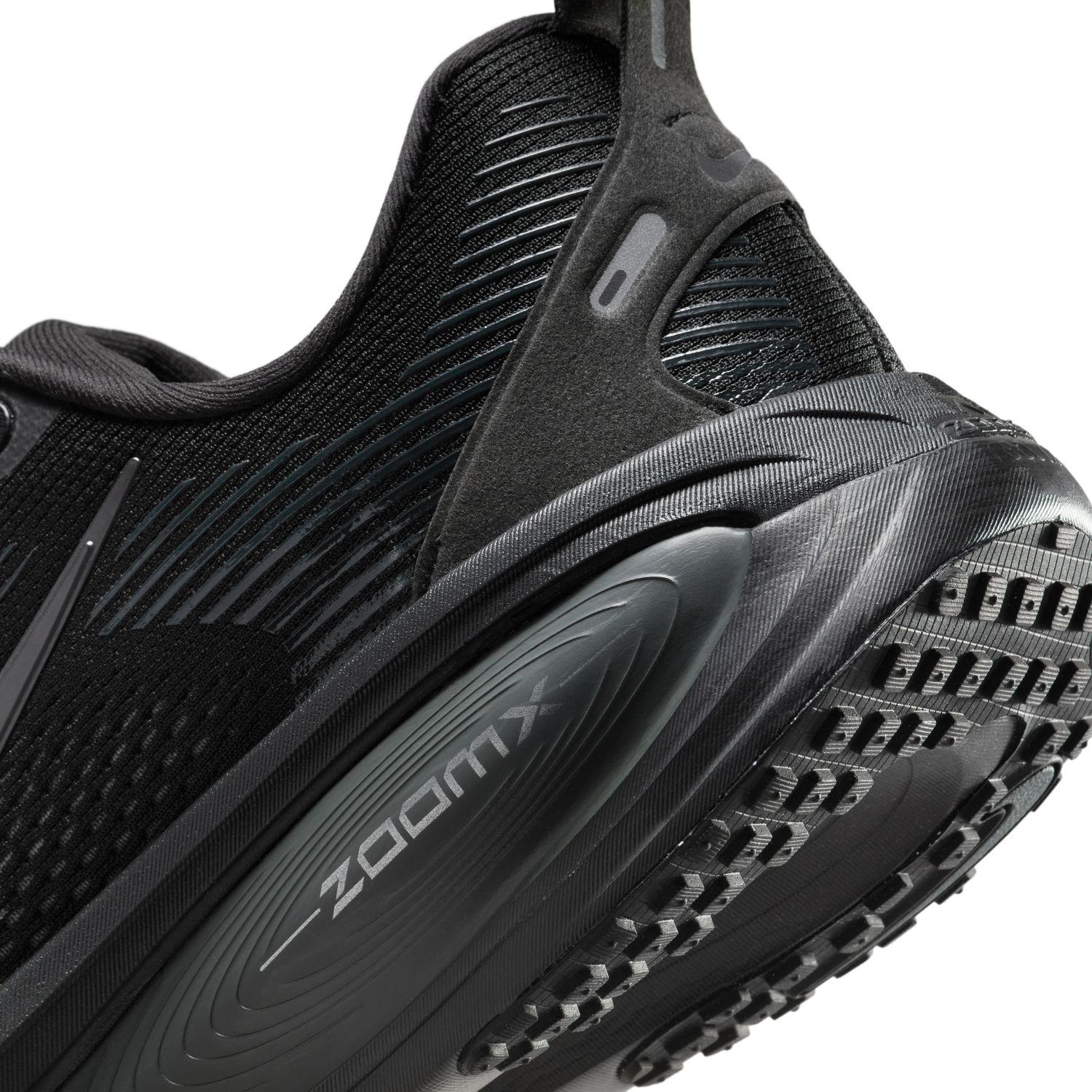  NIKE VOMERO 18画像7