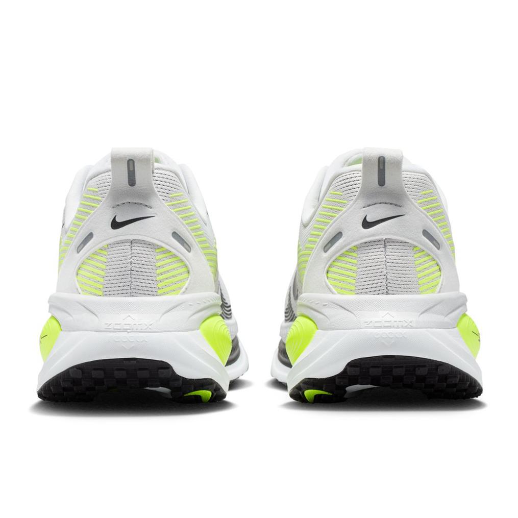 NIKE NIKE Vomero 18画像4