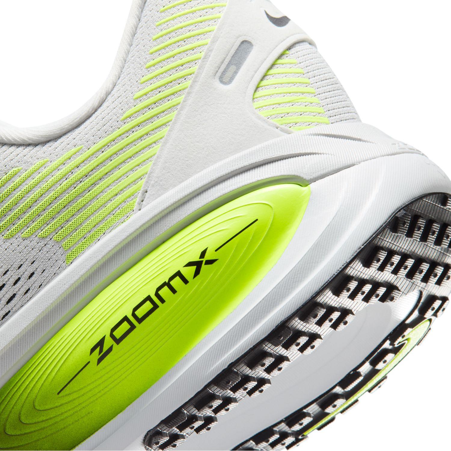 NIKE NIKE Vomero 18｜OSHMAN'S ONLINE 公式通販