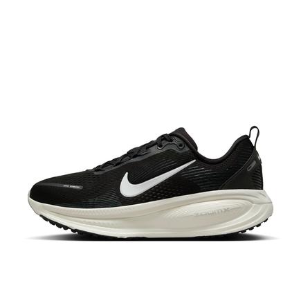 NIKE ウィメンズズームボメロ 18