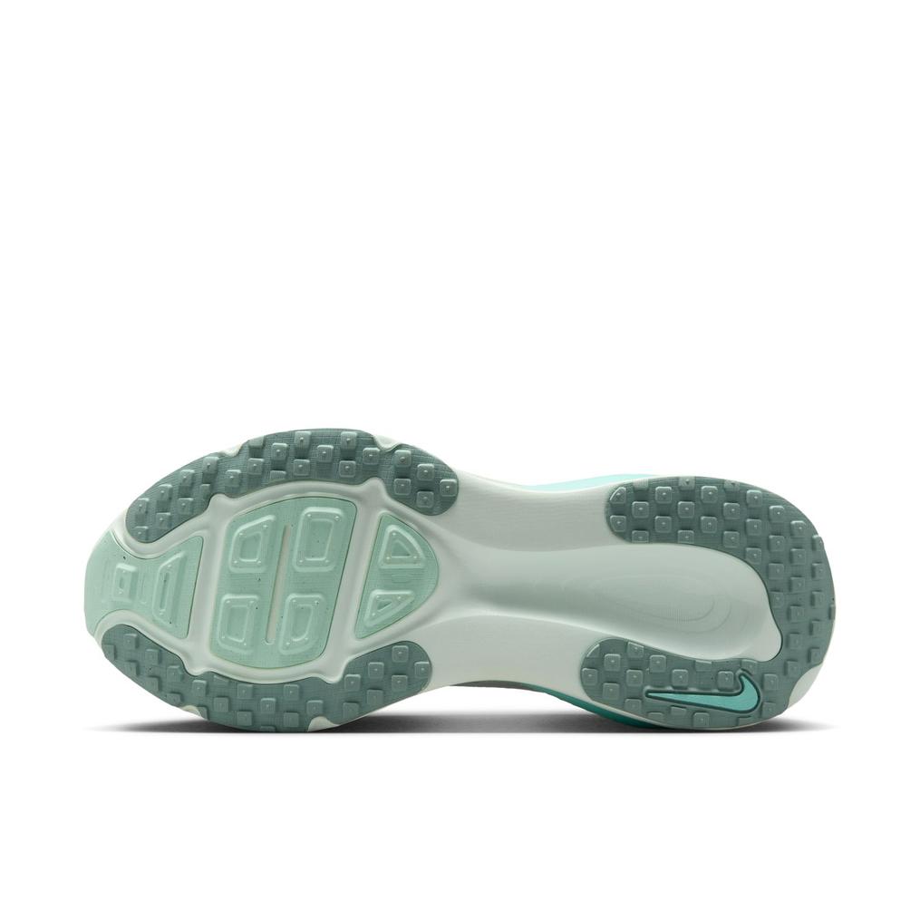  NIKE NIKE W Vomero 18画像5