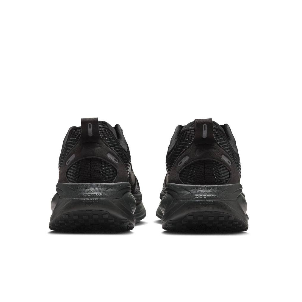  NIKE NIKE W Vomero 18画像4