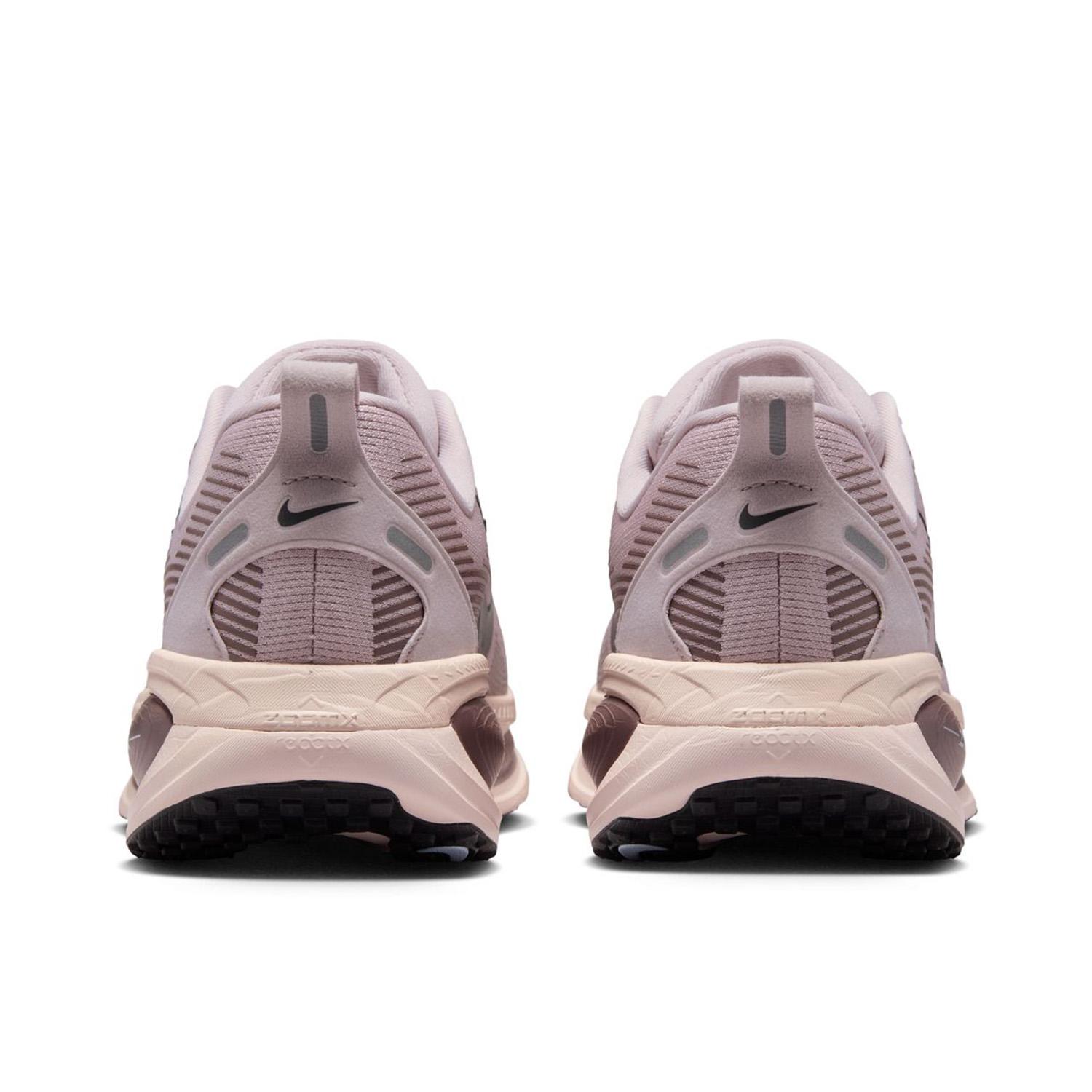 NIKE NIKE W Vomero 18｜OSHMAN'S ONLINE 公式通販