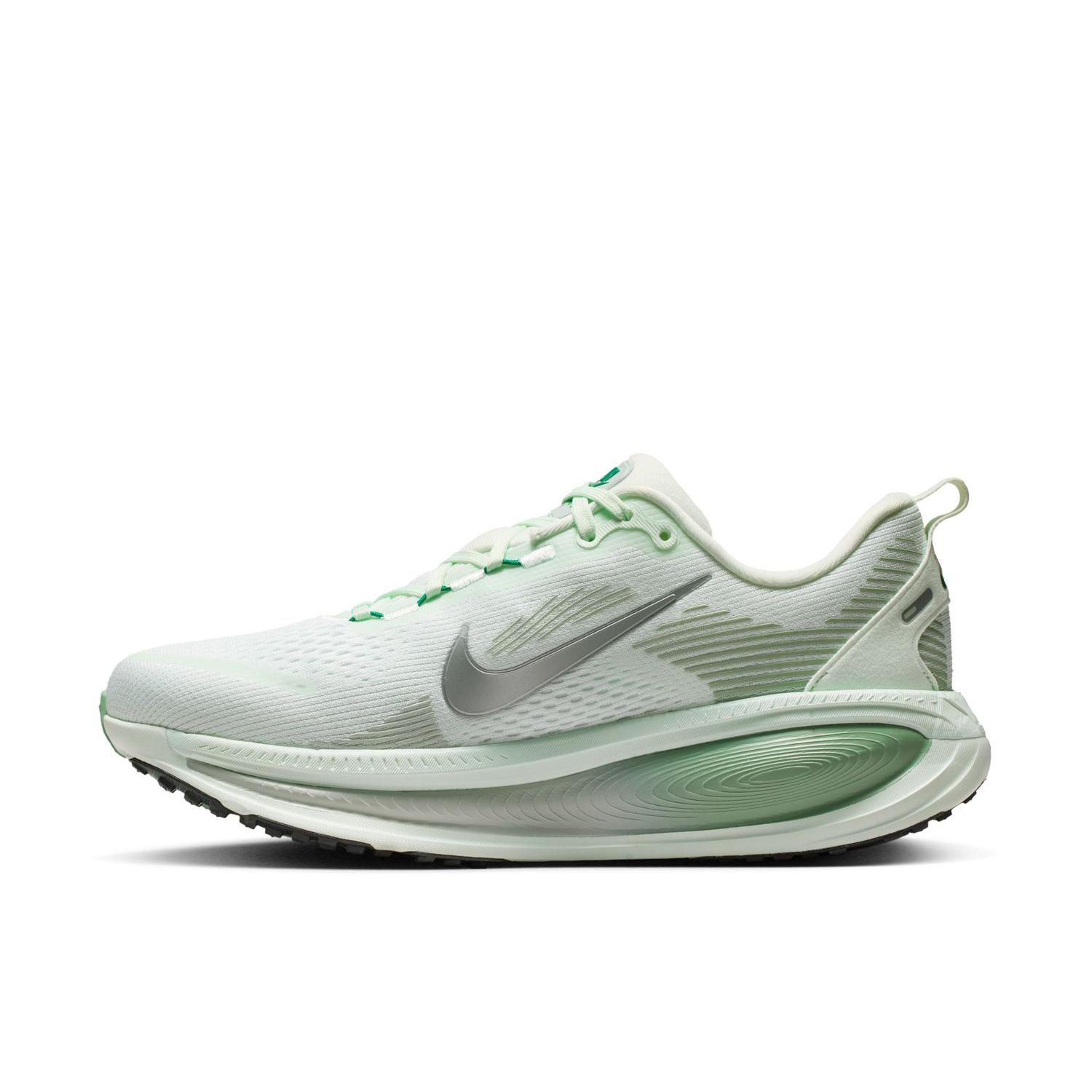 NIKE NIKE W Vomero 18｜OSHMAN'S ONLINE 公式通販