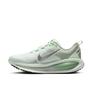  NIKE NIKE W Vomero 18画像1