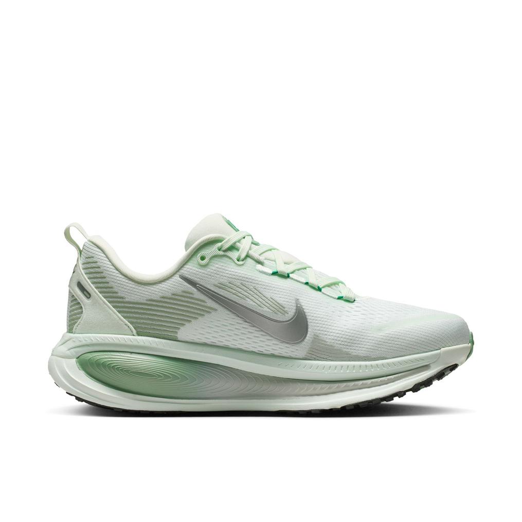  NIKE NIKE W Vomero 18画像5