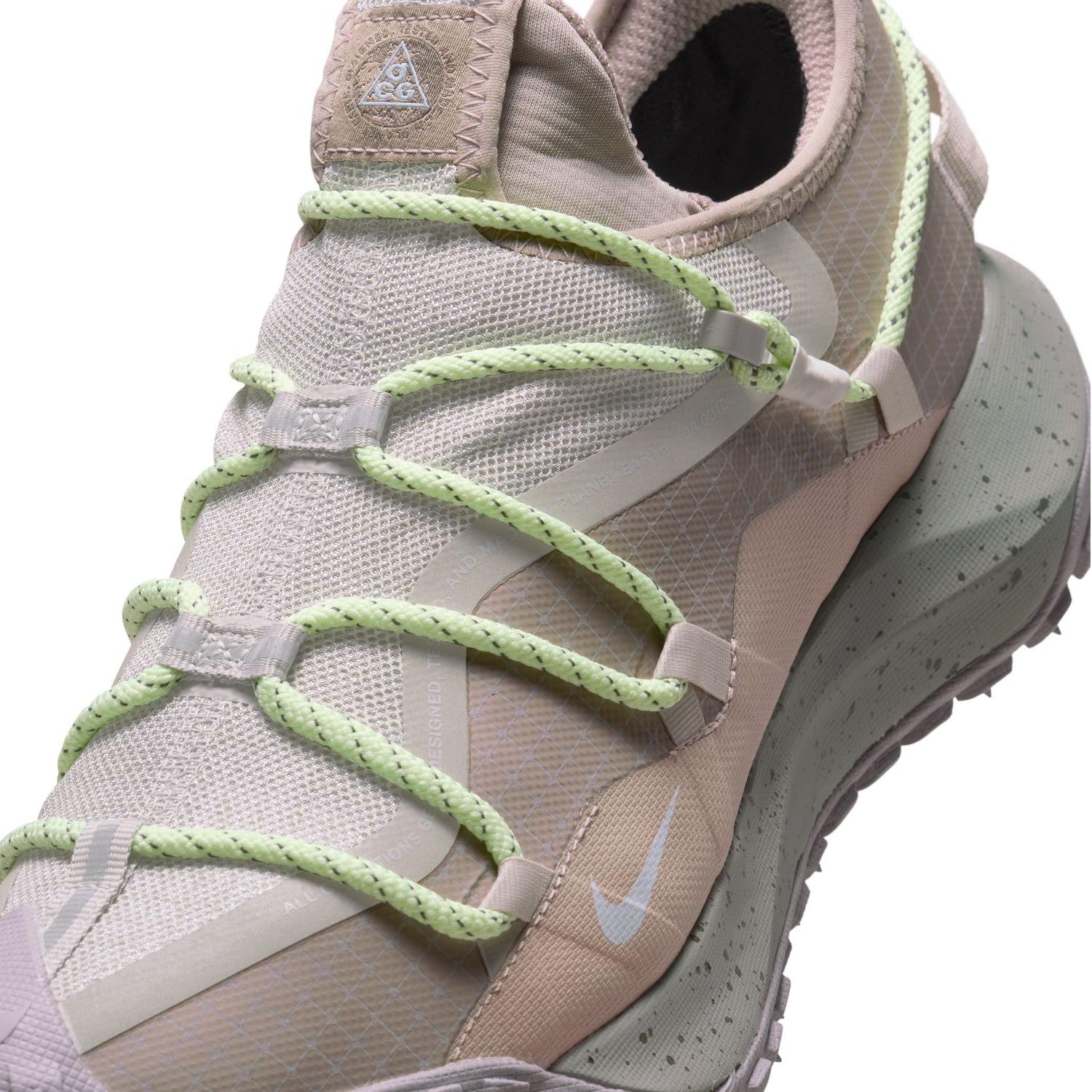 NIKE NIKE ACG Mountain Fly Low GTX SE｜OSHMAN'S ONLINE 公式通販