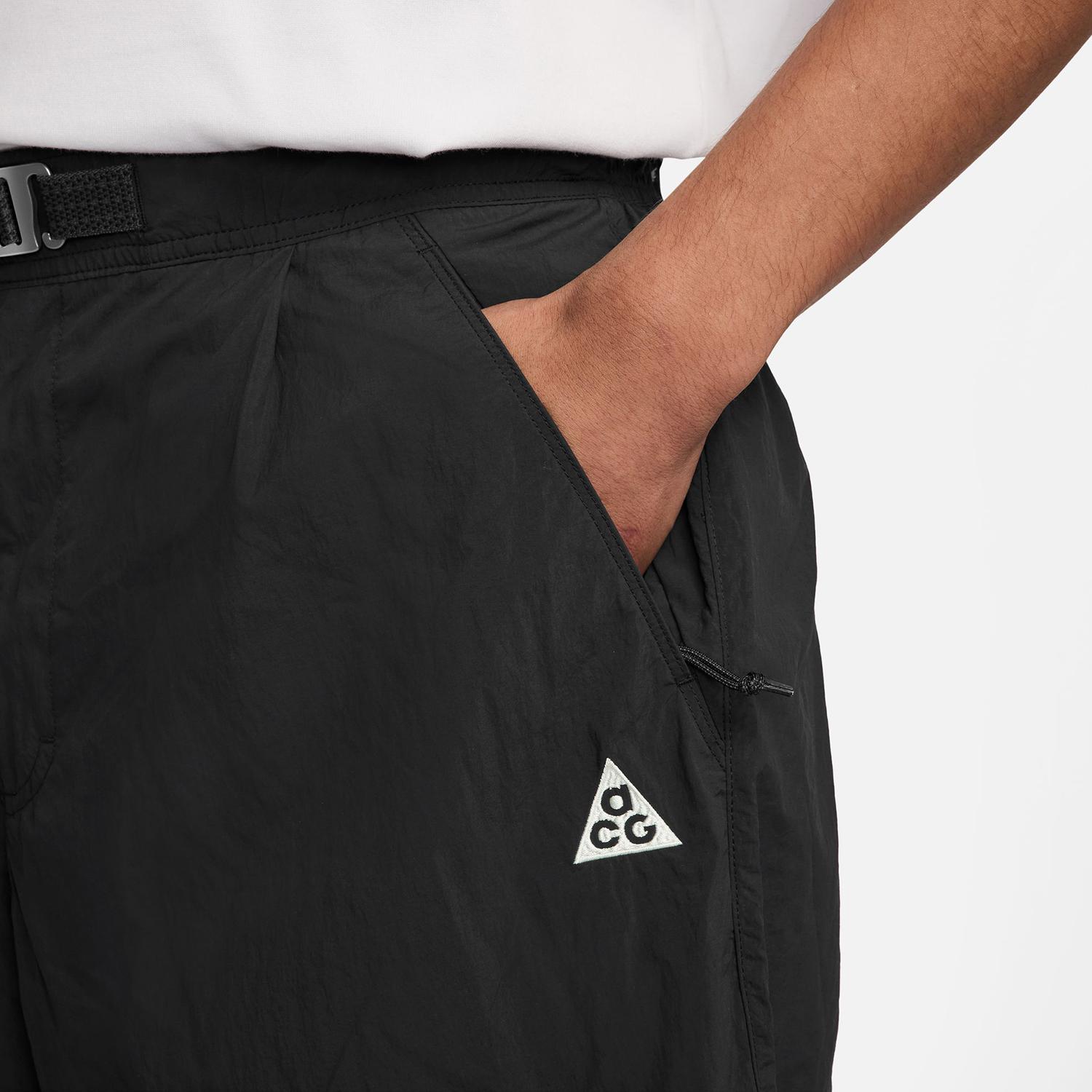 NIKE NIKE ACG UV Repel Oversized Short Pants｜OSHMAN'S ONLINE 公式通販