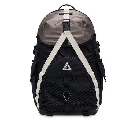 NIKE ACG デイマックスバックパック