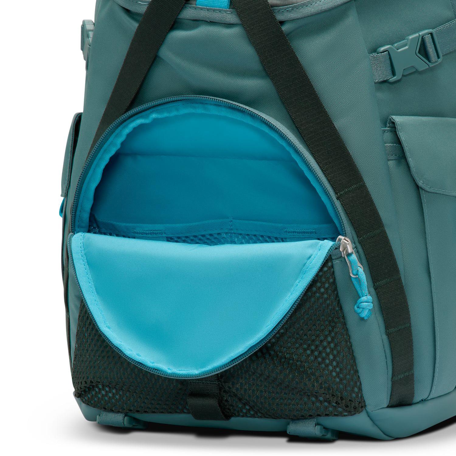 NIKE NIKE ACG Daymax Backpack｜OSHMAN'S ONLINE 公式通販