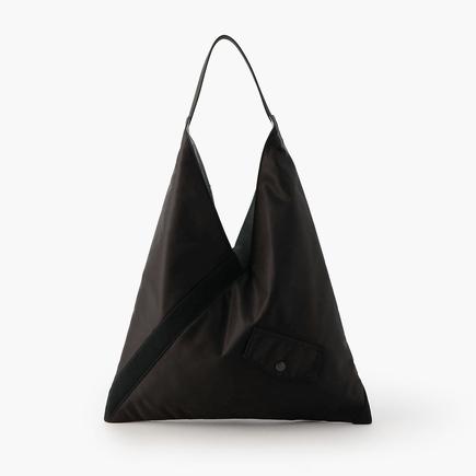 BRIEFING TILTトライアングルトート