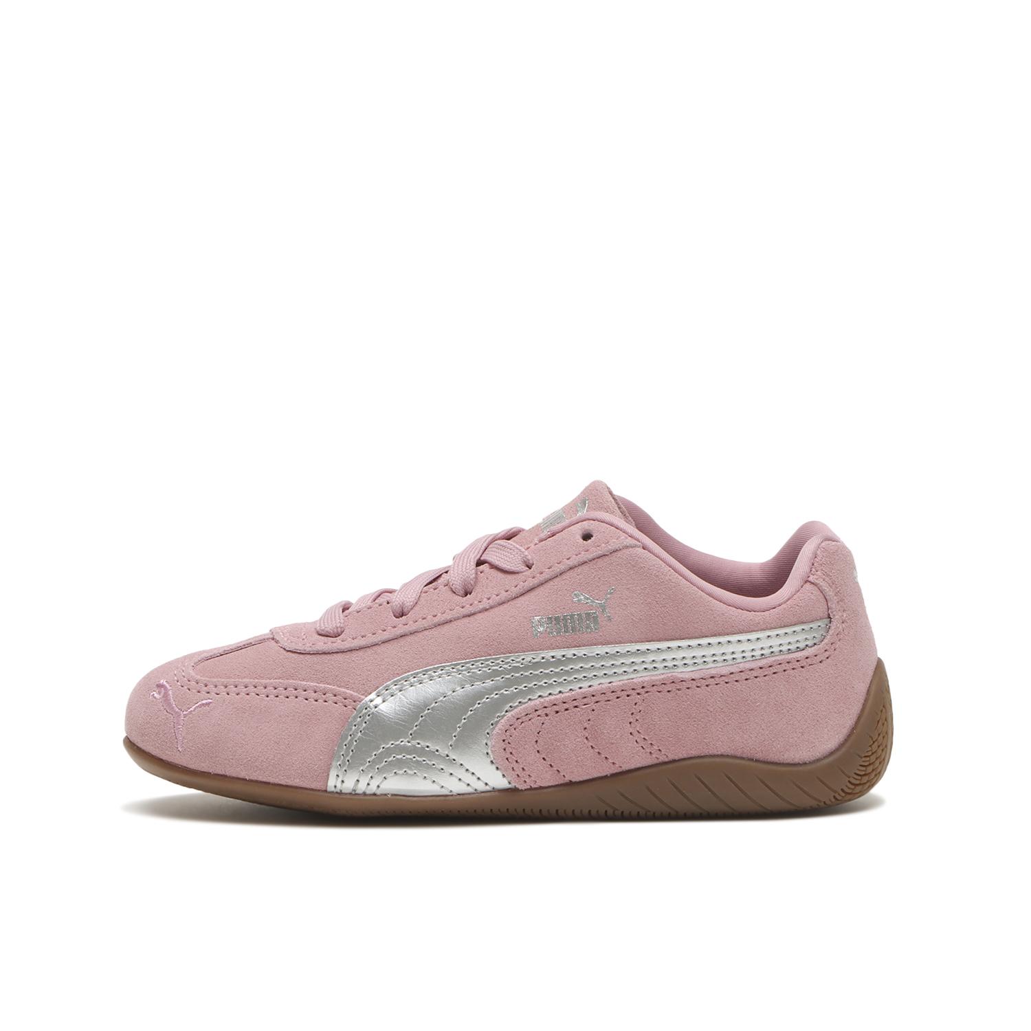 りょうさん✨検討中❣️ ♡ PUMA 23㎝　ピンクベージュ PUMA プーマ ユニセックス ベラ UT レザー スニーカー