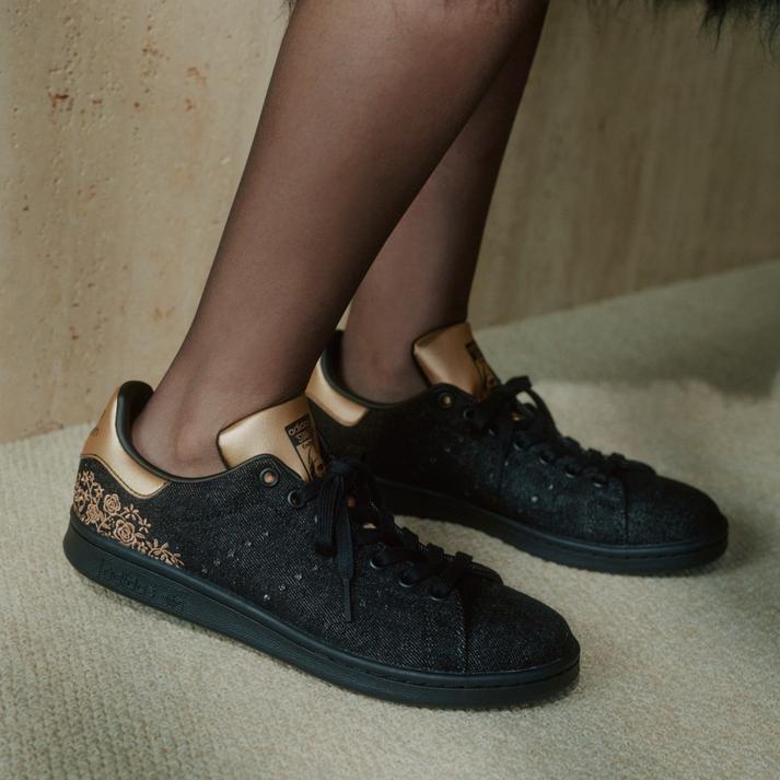 adidas �X�^���X�~�X *CORE/CORE/CORE