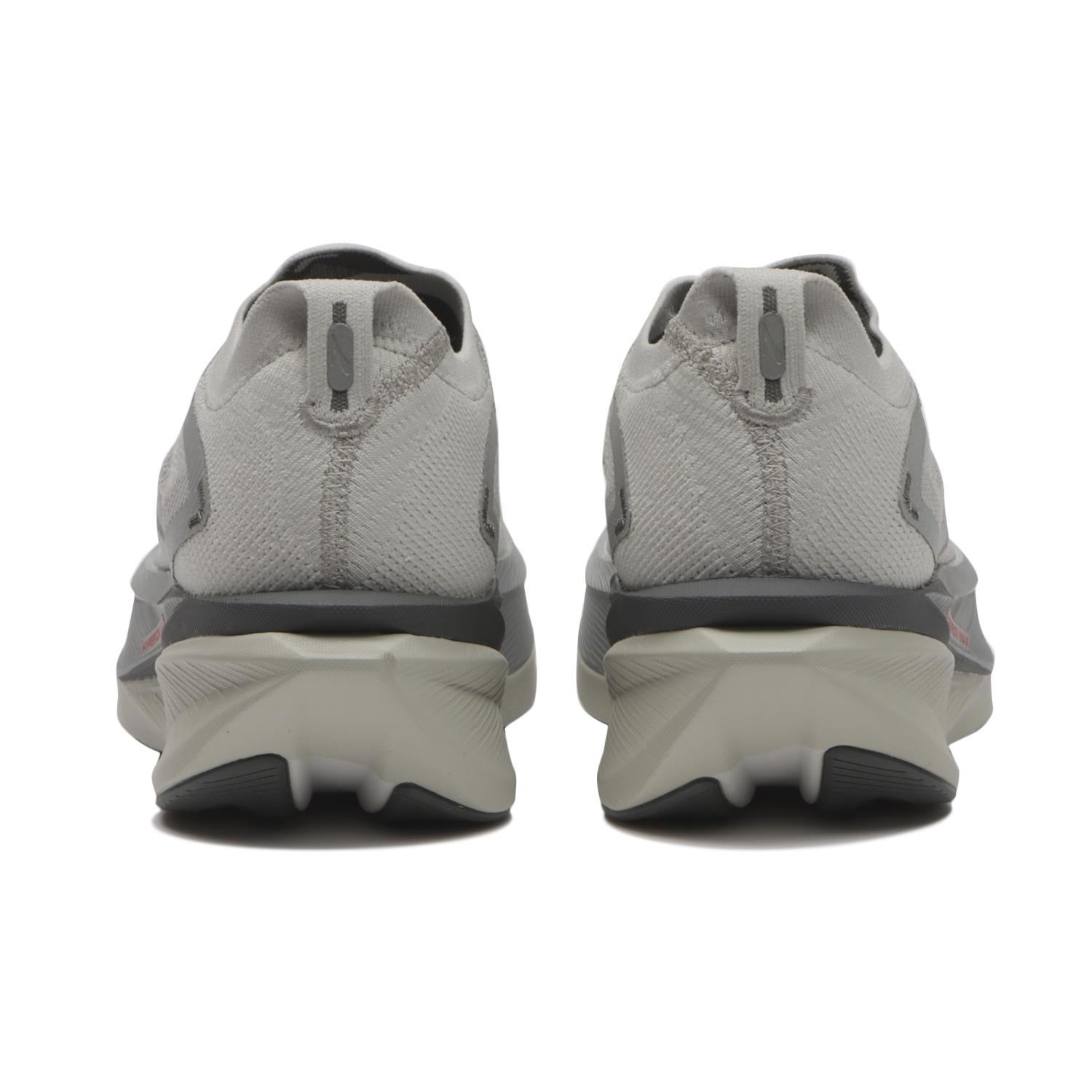  BROOKS HYPERION MAX 3画像4