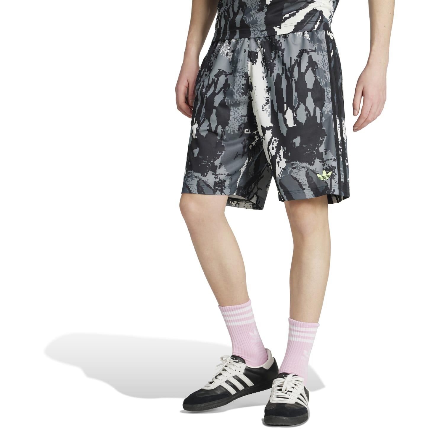 adidas マルチカラー ジャケット & ショートパンツ セット adidas アディダス テレックス マルチ ライトショーツ メンズ