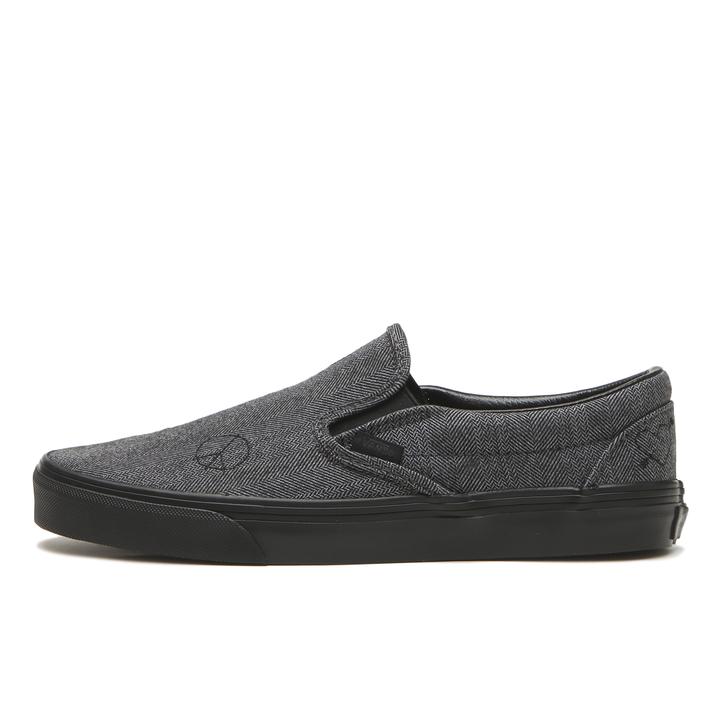 yz yVANSz @Y CLASSIC SLIP-ON Xb| VN000BVZ239 WOOL GRAY/BLK 9(27cm)