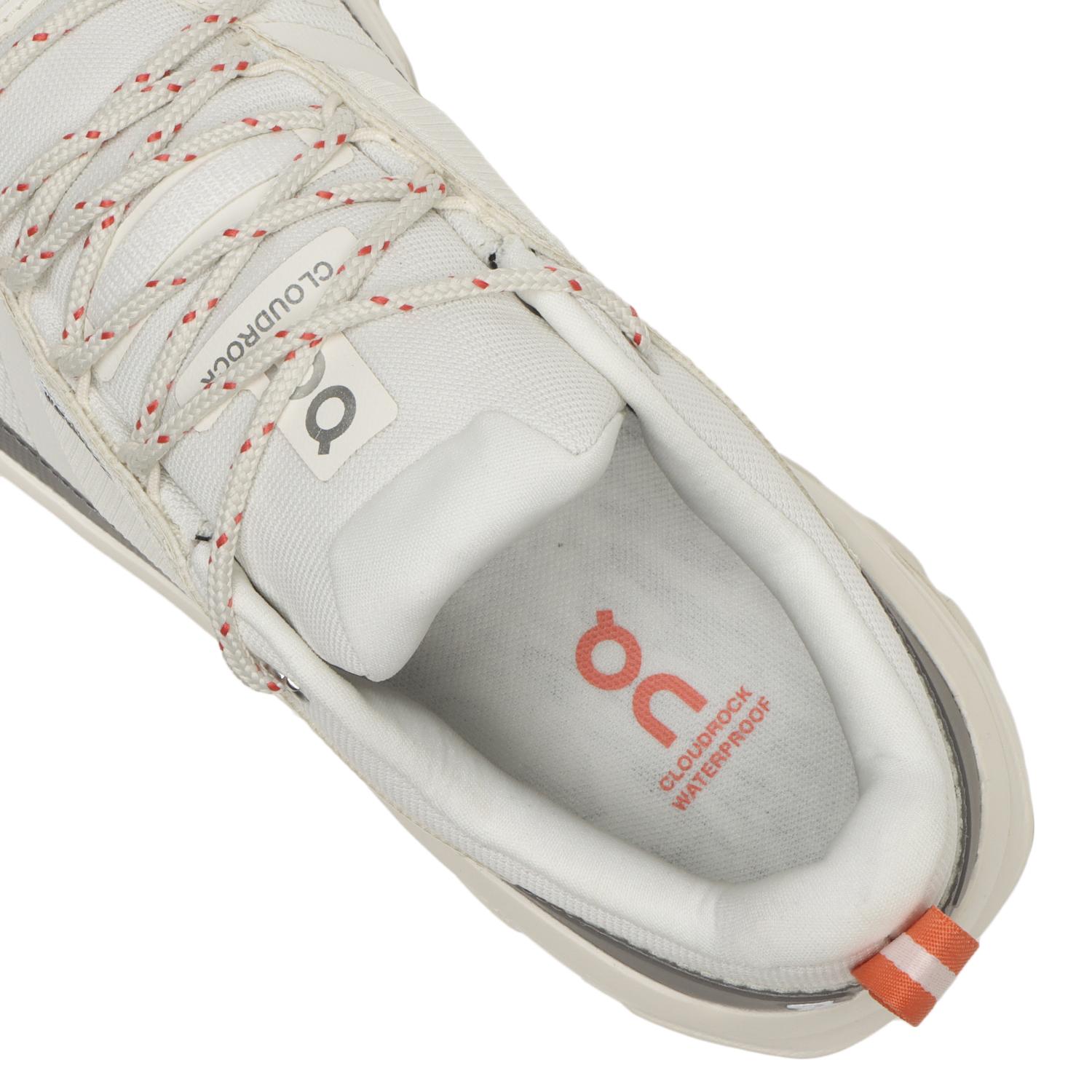  On Cloudrock Low Waterproof画像7