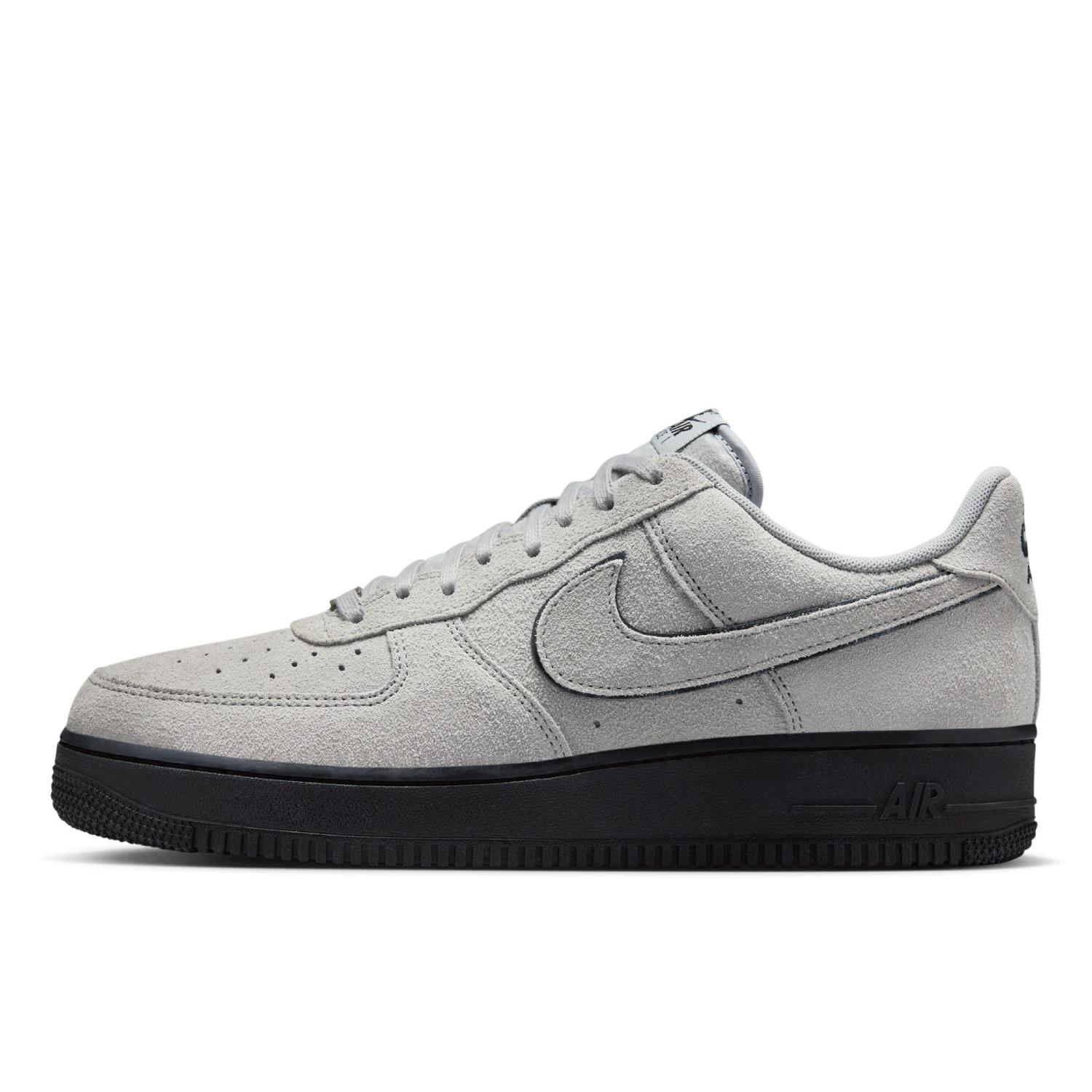  NIKE AIR FORCE 1 '07 LV8画像1