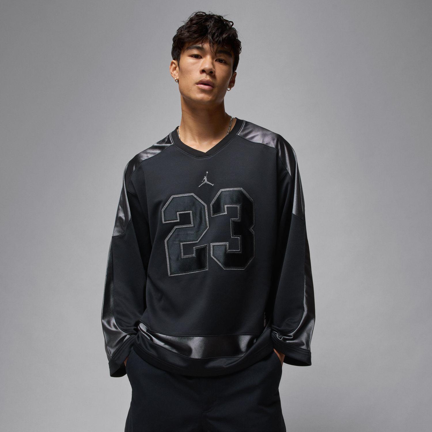 最終　ジョーダンエッセンシャル　シカゴ　XXL ブラック JORDAN BRAND（ジョーダンブランド）の「ジョーダン