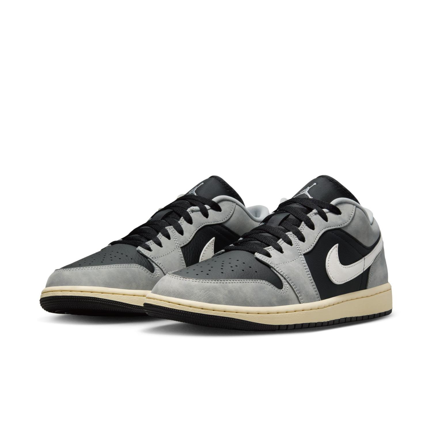☆送料無料☆ NIKE W AIR JORDAN 1 LOW SE ☆ NIKE公式】エア ジョーダン 1 LOW SE ウィメンズシューズ