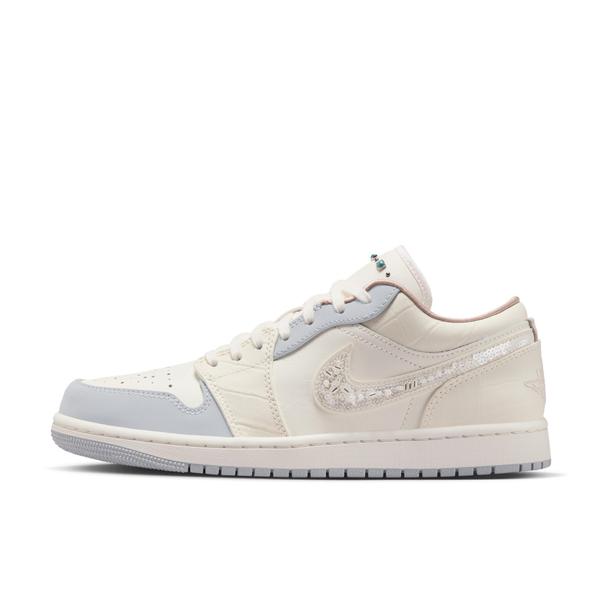 JORDAN BRAND ウィメンズ エア ジョーダン 1 LOW ホワイト 23cm