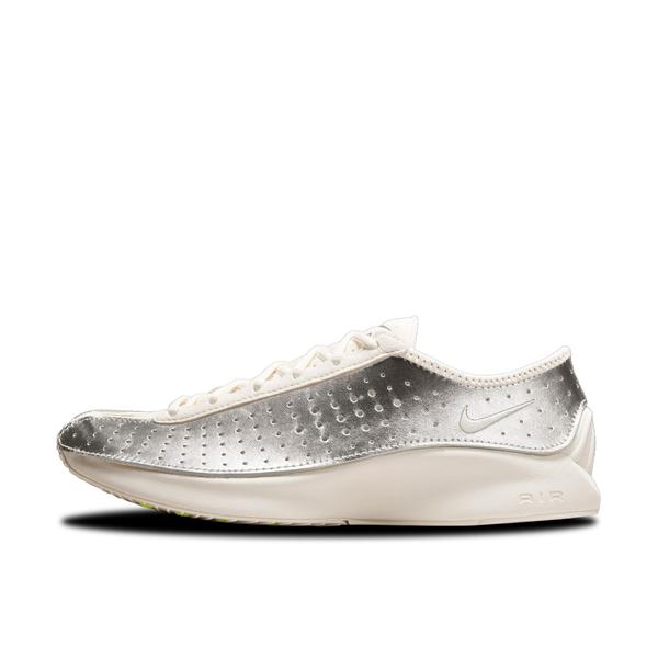 NIKE ウィメンズ エア スーパーフライ ホワイト 22.5cm