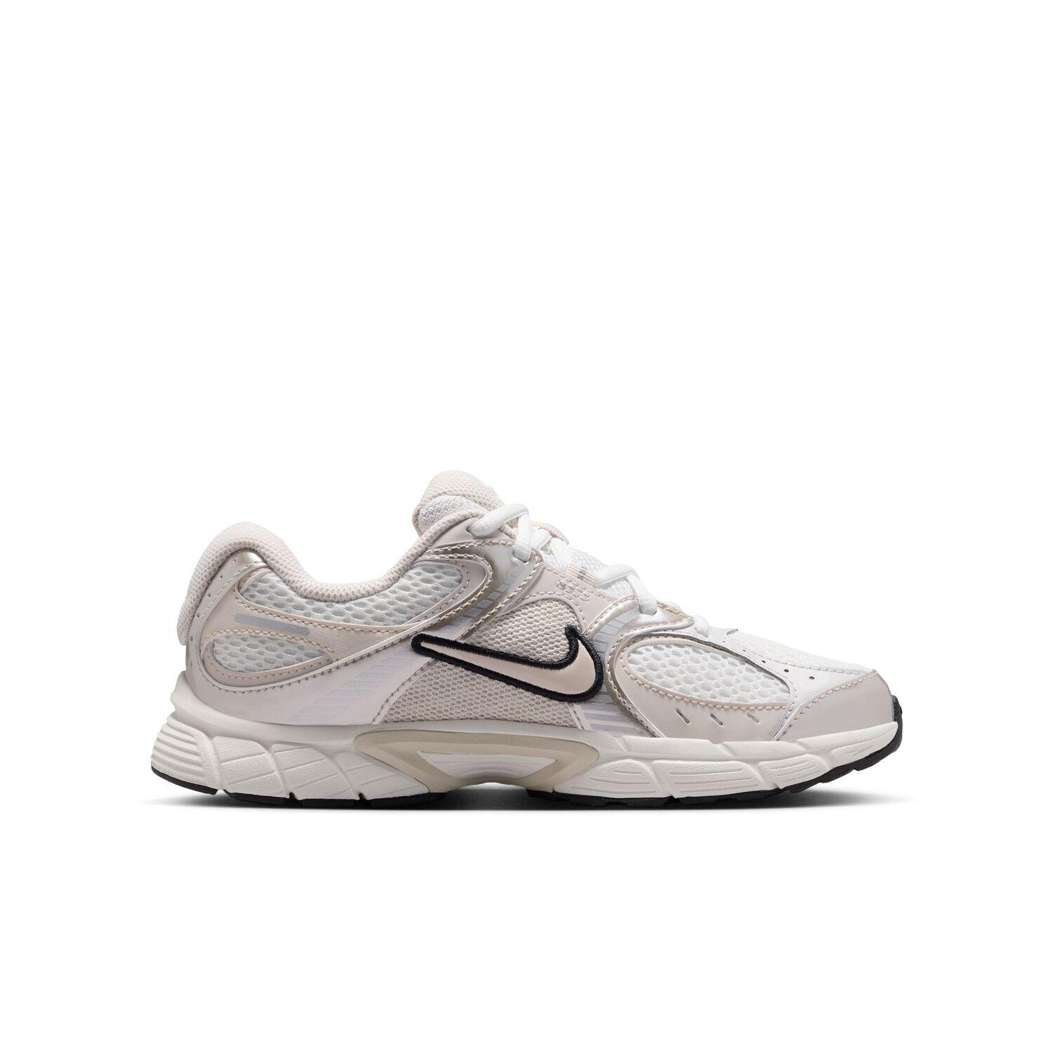ジュニア 【NIKE】 ナイキ 225-25(H)V5 RNR (GS) V5 RNR GS KHQ6411
