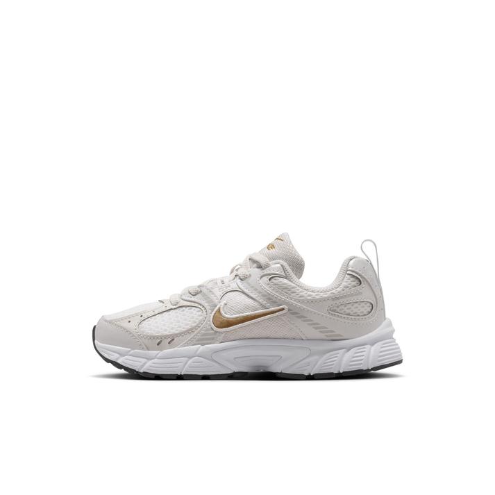 NIKE V5 RNR E PS 104WHT/M GOLD