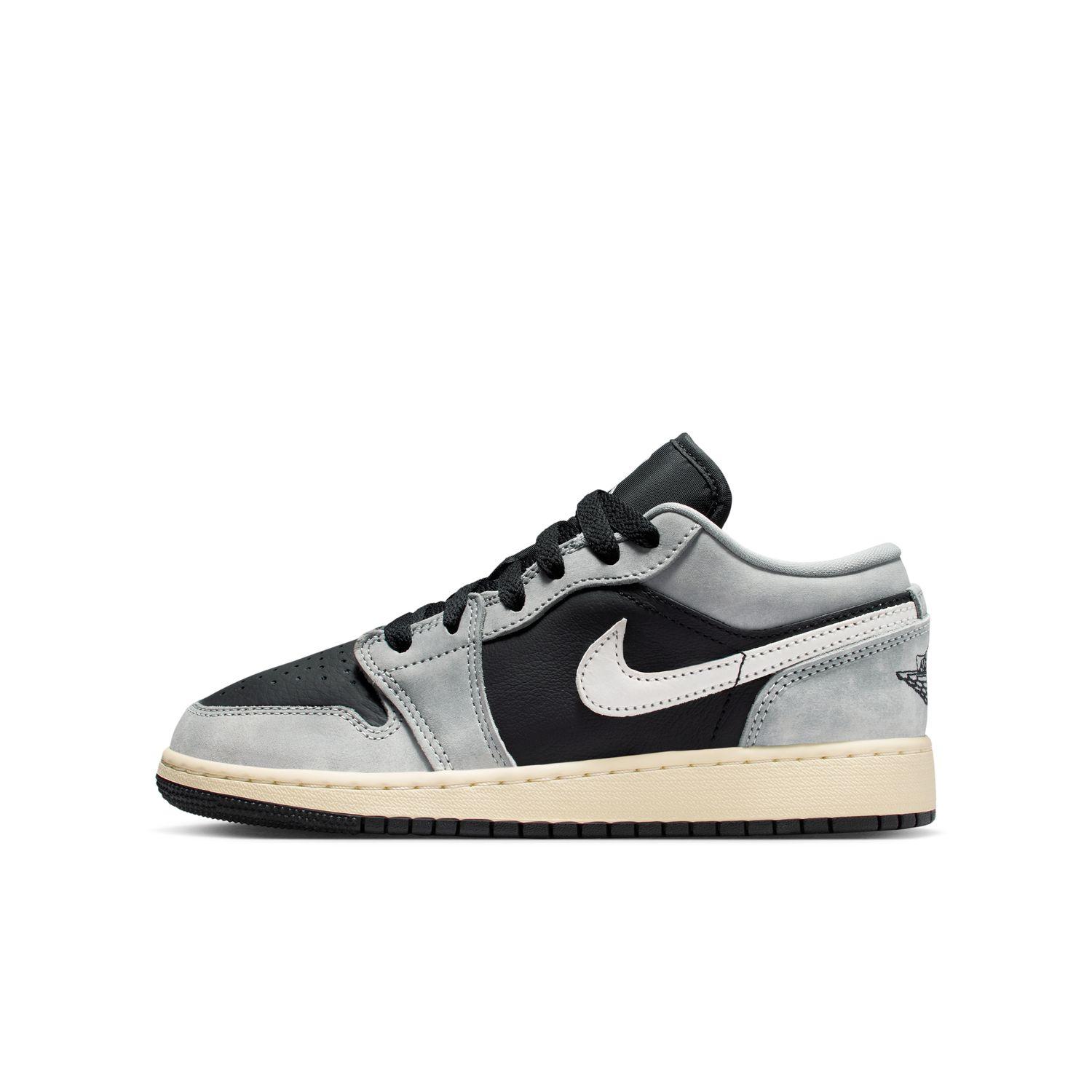 NIKE エアジョーダン　24cm NIKE(ナイキ) / AIR JORDAN 1 RETRO HIGH OG GS/ハイカット