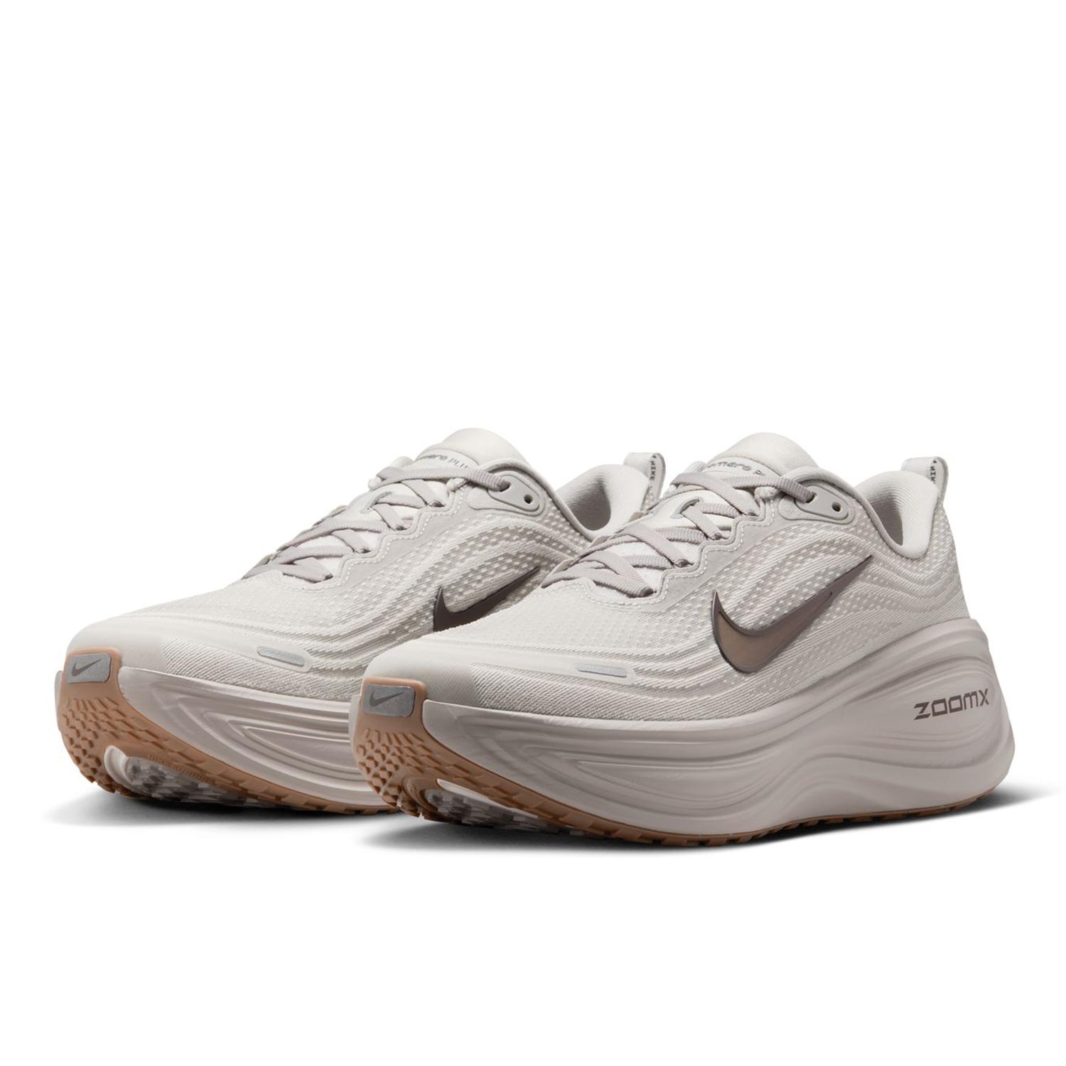 NIKE ボメロプラス　27cm VOMERO PLUS Nike Vomero Plus Men's Road Running Shoes. Nike CA