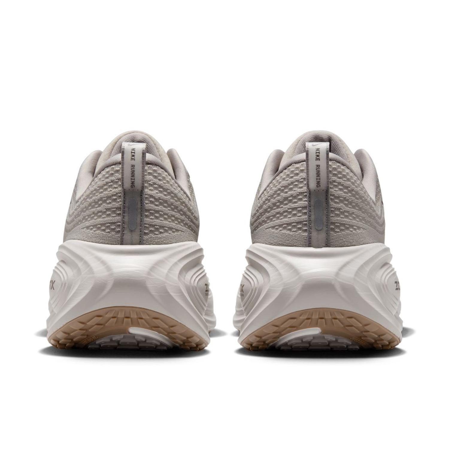 NIKE NIKE Vomero Plus｜OSHMAN'S ONLINE 公式通販