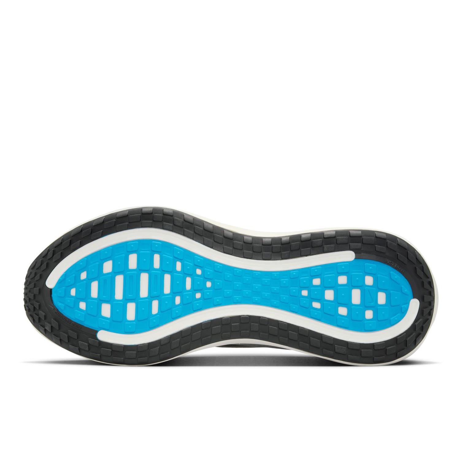 NIKE NIKE Vomero Plus｜OSHMAN'S ONLINE 公式通販