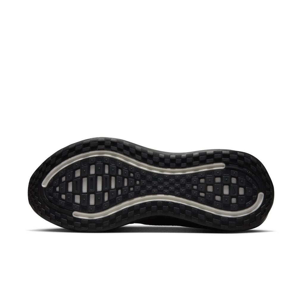 NIKE NIKE Vomero Plus画像6