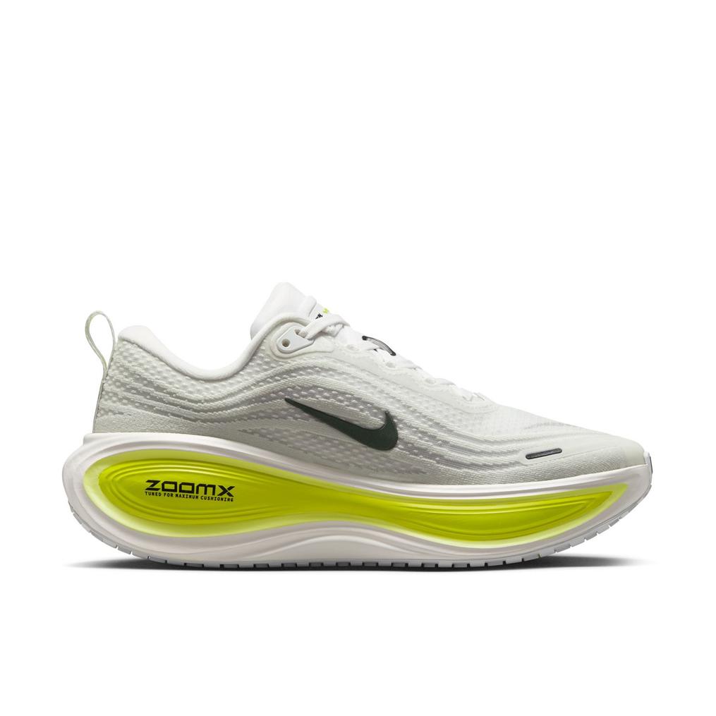  NIKE NIKE W Vomero Plus画像5
