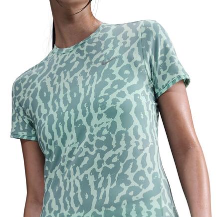 NIKE スイフト Dri-FIT S/S トップ