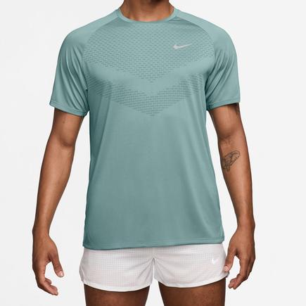 NIKE ストライド Dri-FIT S/S ラントップ