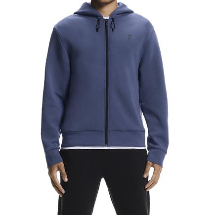 On フォーカステックジップフーディー