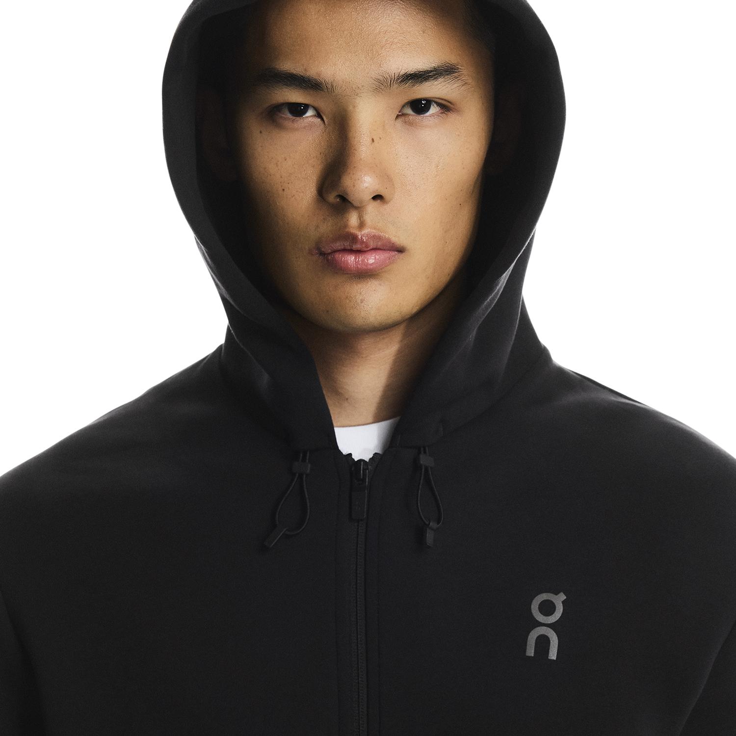 On On Focus Tech Zip Hoodie｜OSHMAN'S ONLINE 公式通販