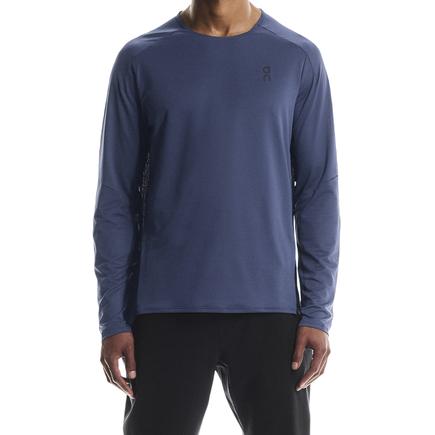 On パフォーマンスロングTシャツ