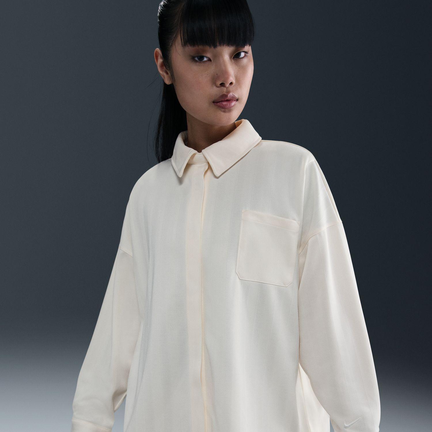  NIKE W OVERSIZED JACQUARD STRIPED BUTTON DOWN SHIRT画像1